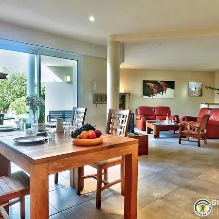 דירה Localise - A80 - La Blanche - Cote Jardin - Plain-pied - Wifi Inclus - Draps Inclus - Animaux Bienvenue Guilvinec